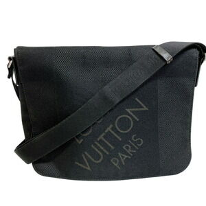 LOUIS VUITTON Messager Damier Geant Shoulder Bag Handbag Crossbody Black